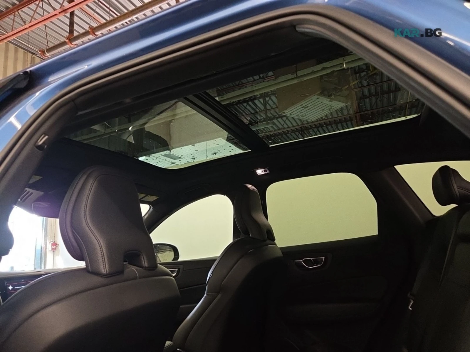 Volvo XC60 T6 R-design AWD/Keyless/Lane Assist/B&W, снимка 14 - Автомобили и джипове - 54754426