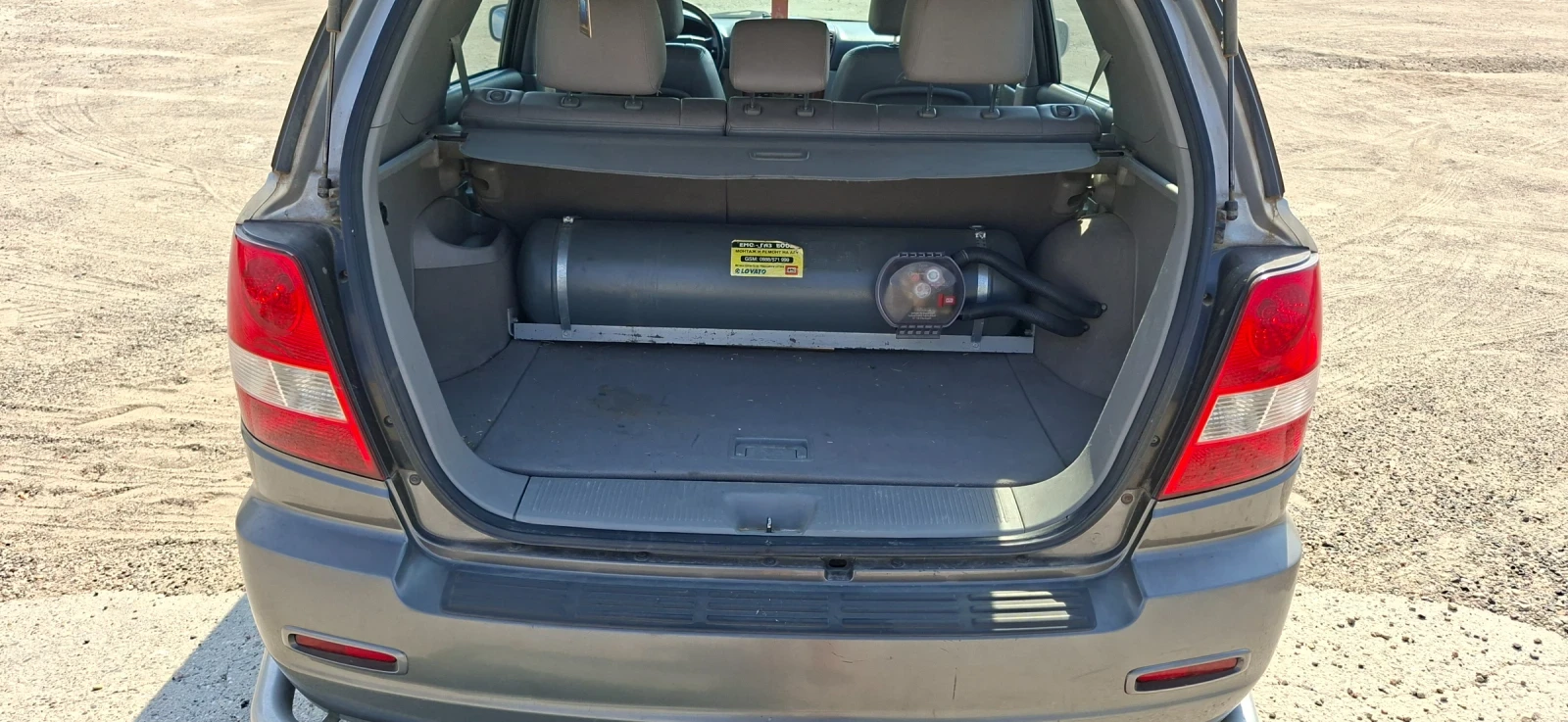Kia Sorento, снимка 6 - Автомобили и джипове - 55876957