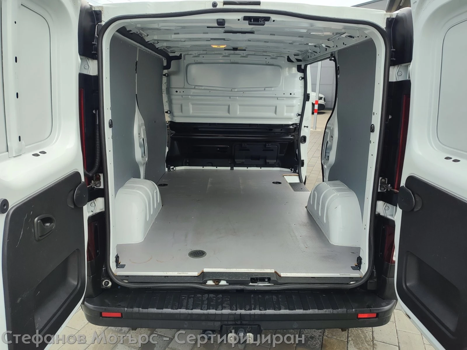 Renault Trafic L1H1 Komfort  2.0 dCi (145hp) MT6 | Mobile.bg � ����������� 11