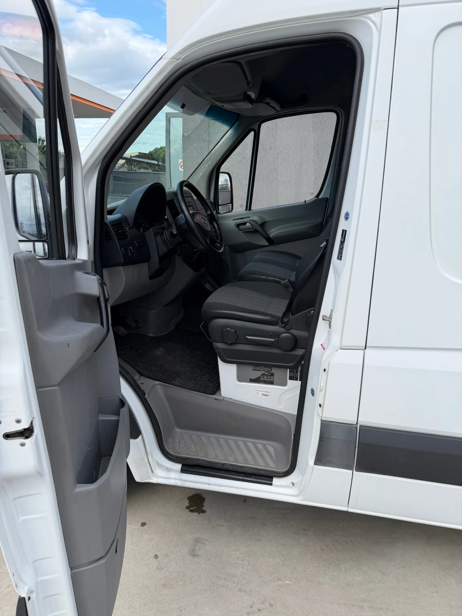 Mercedes-Benz Sprinter 316, снимка 10 - Бусове и автобуси - 54653513