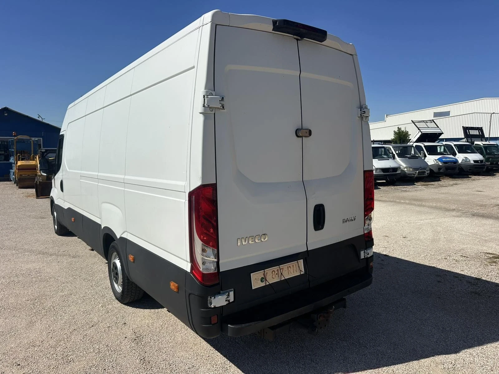 Iveco 35c17 XXL, снимка 4 - Бусове и автобуси - 56086087