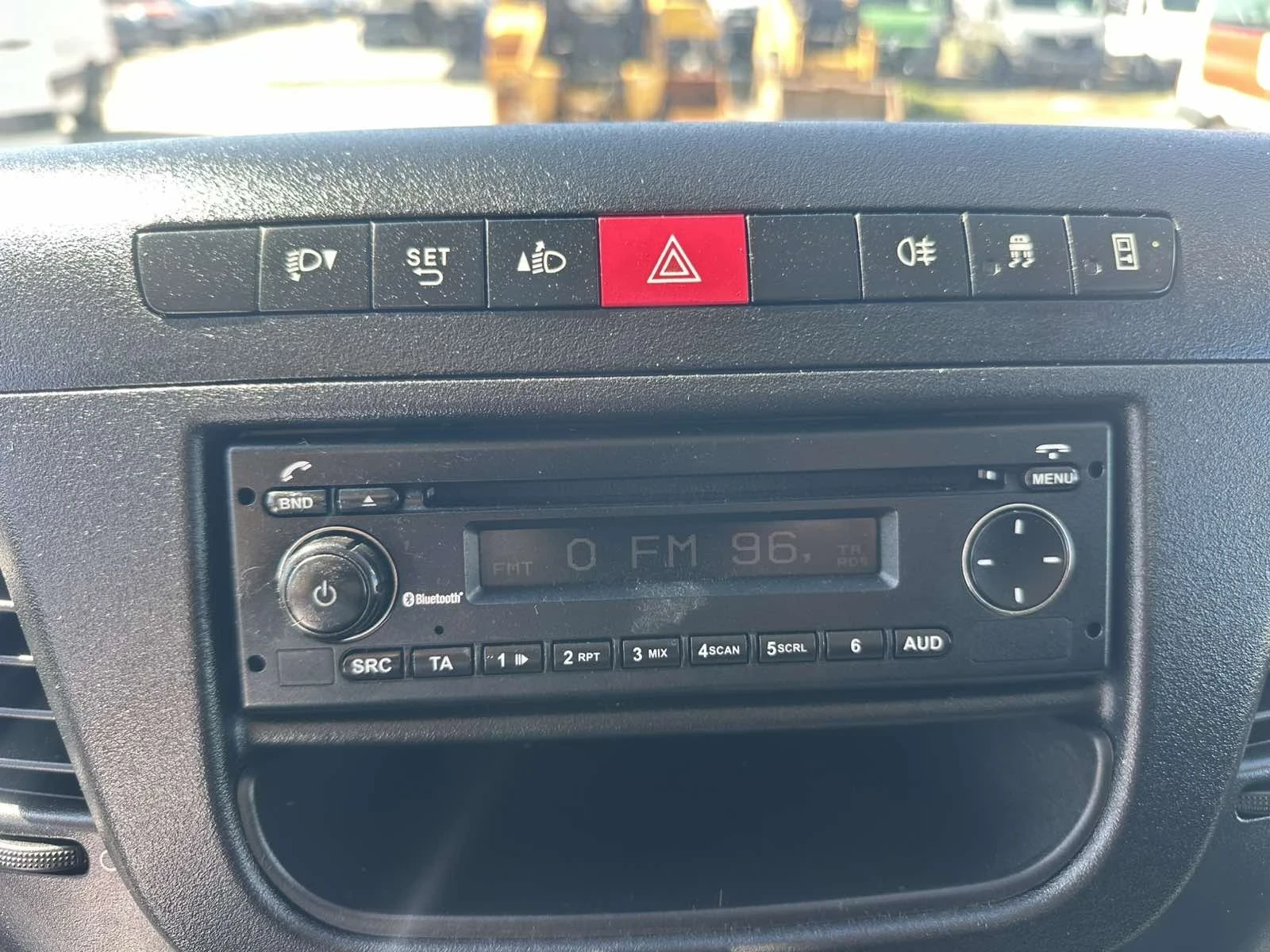 Iveco 35c17 XXL, снимка 12 - Бусове и автобуси - 56086087