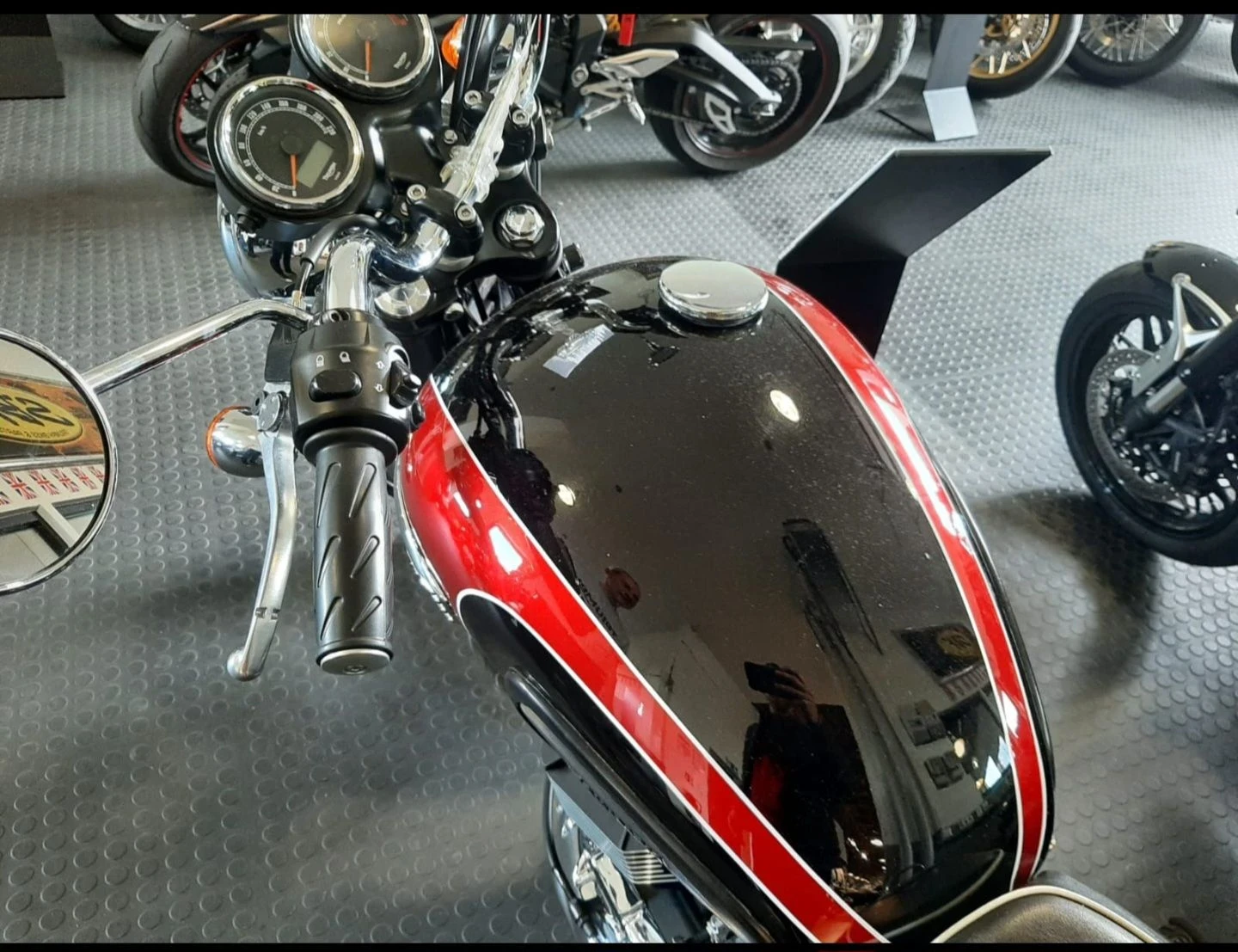Triumph Bonneville T100, снимка 4 - Мотоциклети и мототехника - 56438914