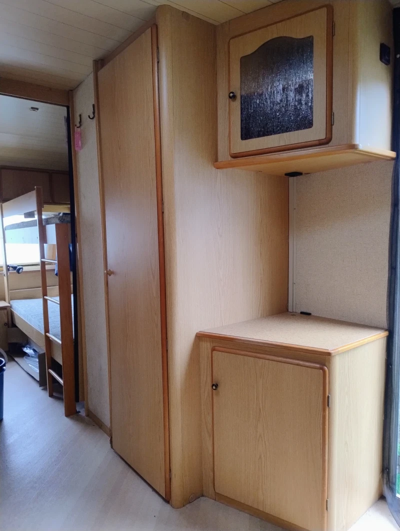 Каравана Knaus 8804, снимка 5 - Каравани и кемпери - 52200559