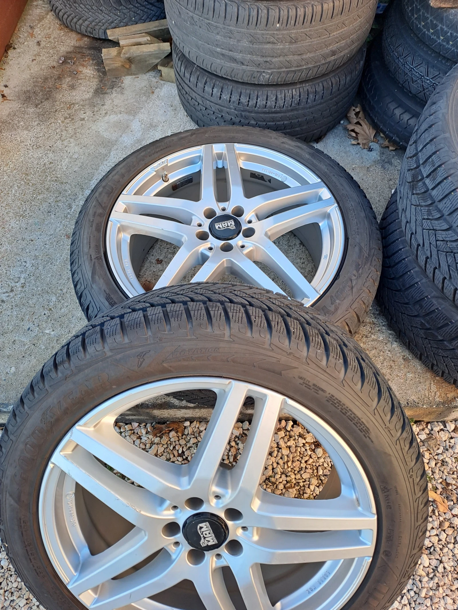    255/45R20  Mercedes-Benz GLE | Mobile.bg   2