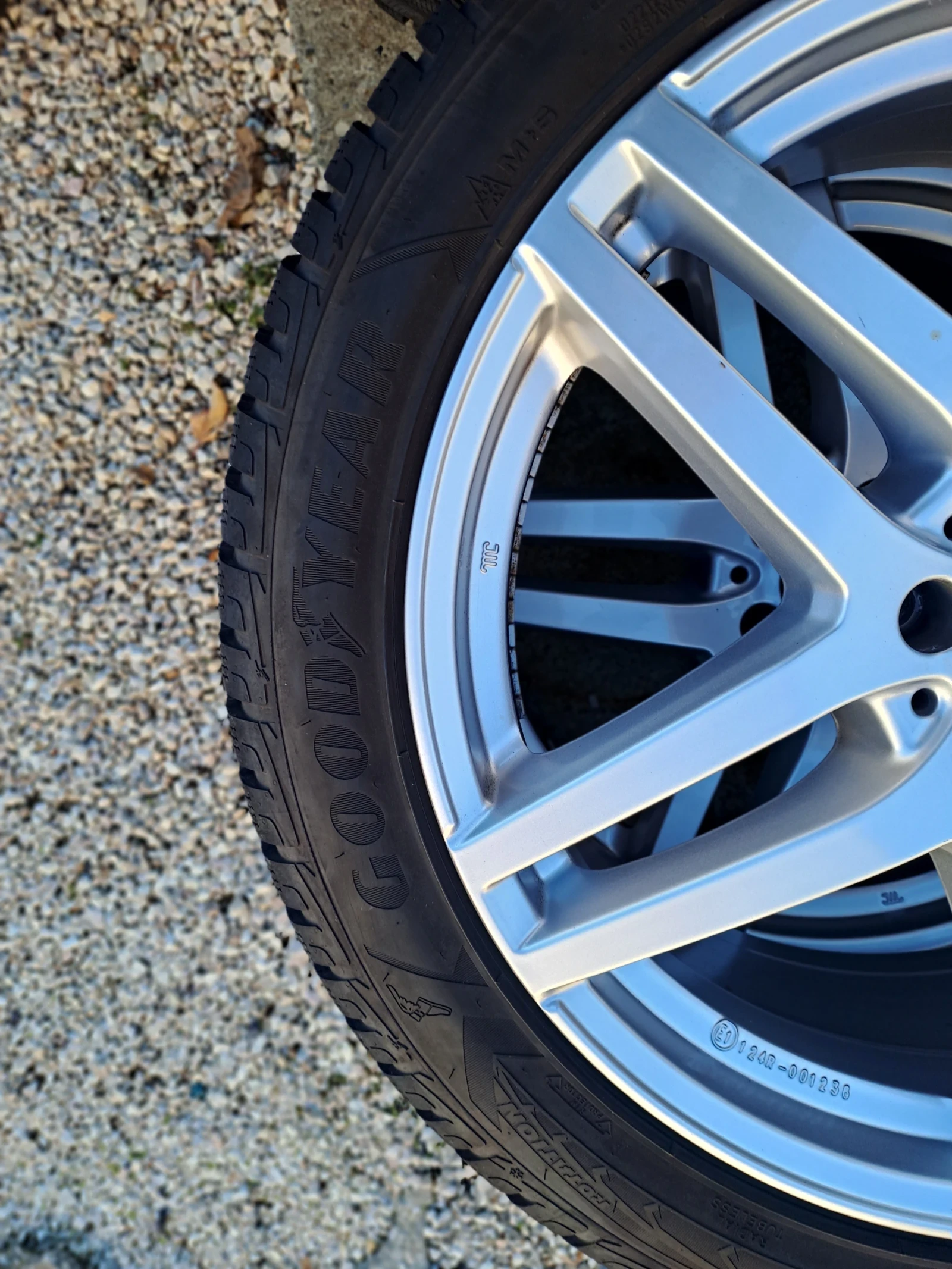    255/45R20  Mercedes-Benz GLE | Mobile.bg   7