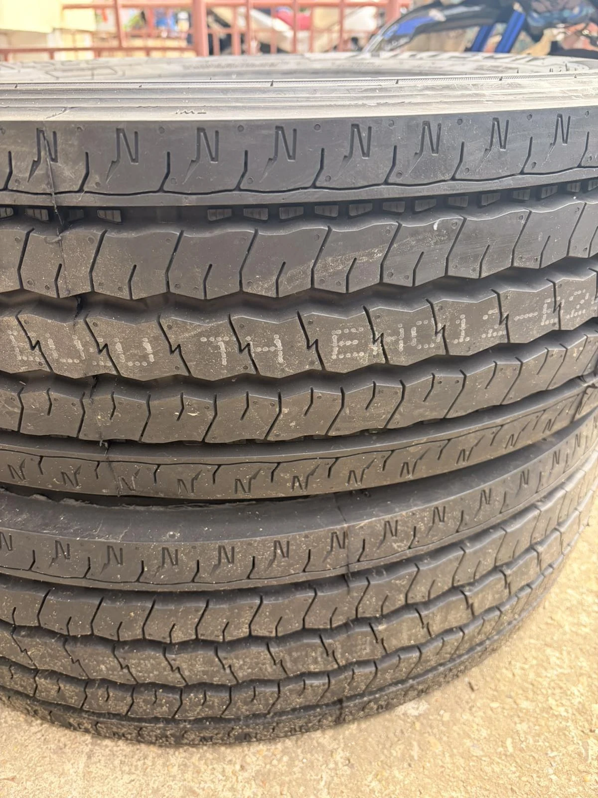 ���� 215/75R17.5 | Mobile.bg � ����������� 4