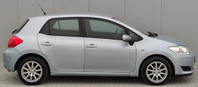 Toyota Auris 1.4VVT-I, снимка 2