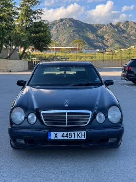  Mercedes-Benz E 320