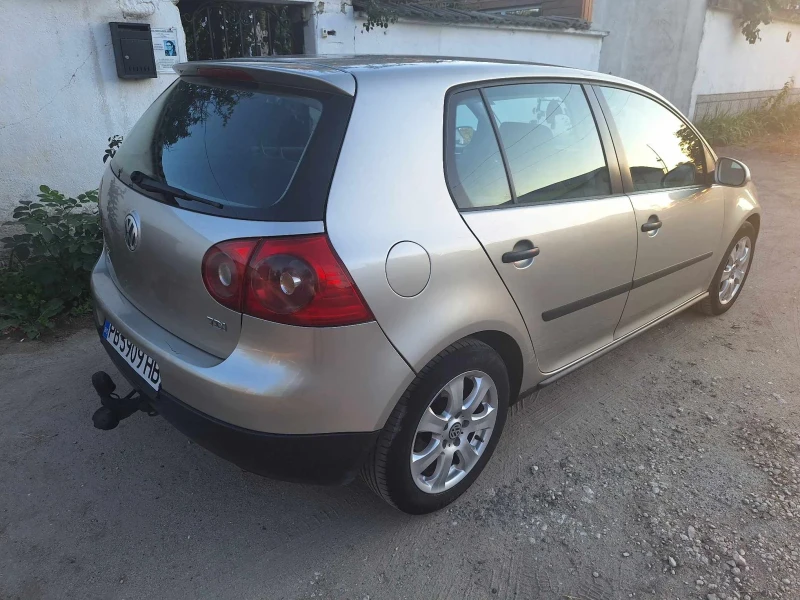 VW Golf 5, снимка 4 - Автомобили и джипове - 47317766