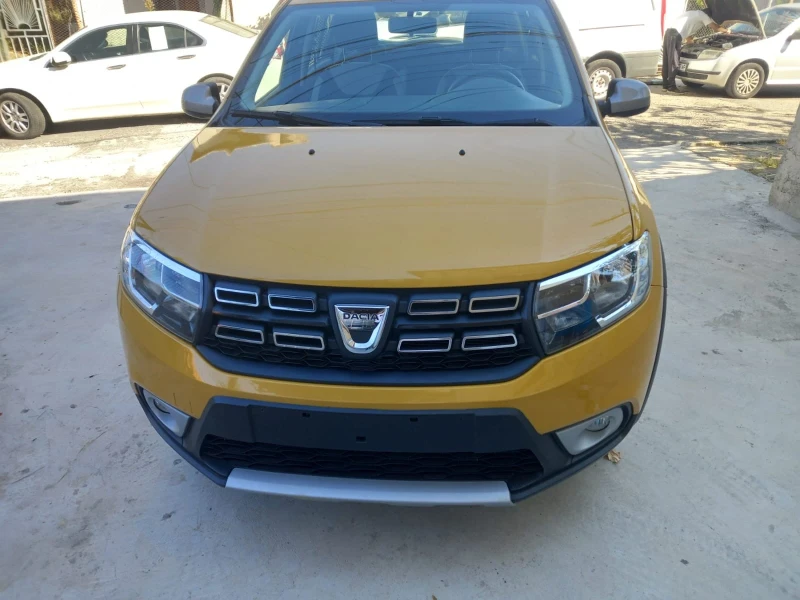 Dacia Sandero 0.9 Stepway, снимка 1 - Автомобили и джипове - 47384038