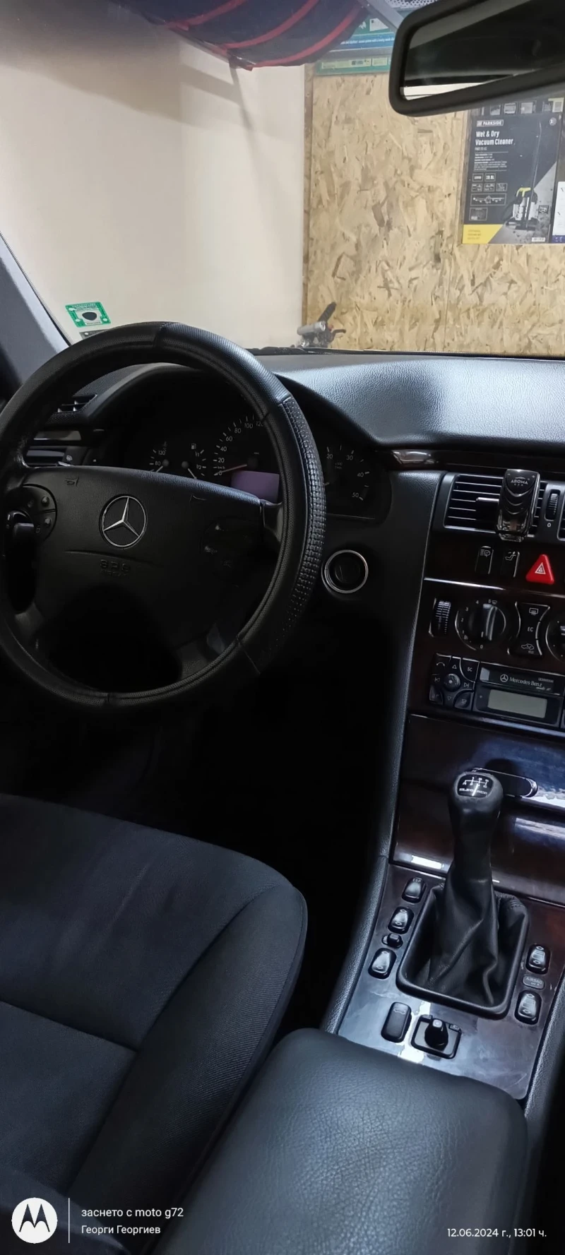 Mercedes-Benz E 220 CDI, снимка 14 - Автомобили и джипове - 47414059