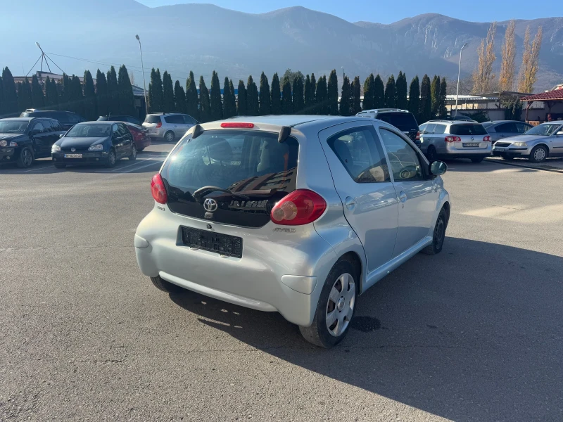 Toyota Aygo GAZ KLIMATIK, снимка 5 - Автомобили и джипове - 48111371