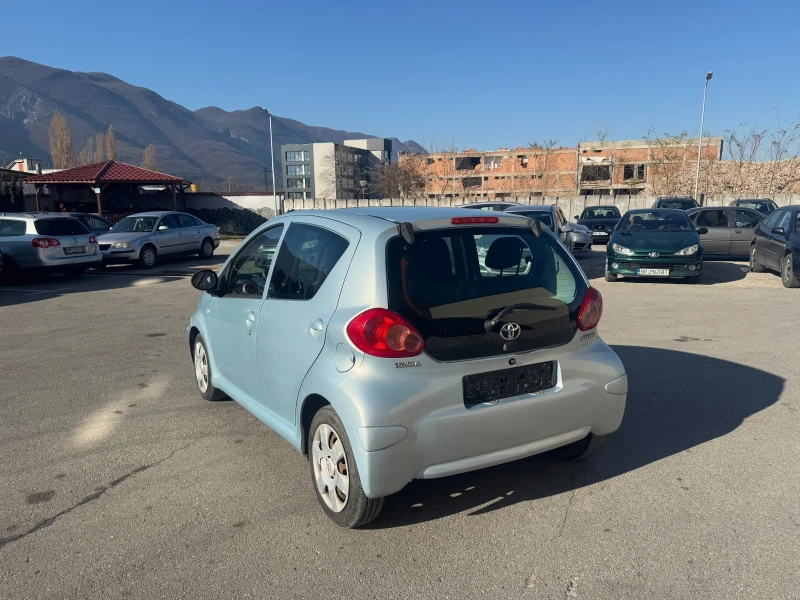 Toyota Aygo GAZ KLIMATIK, снимка 7 - Автомобили и джипове - 48111371