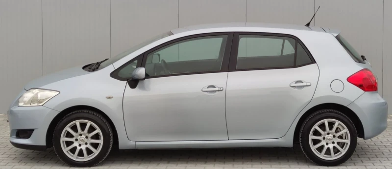 Toyota Auris 1.4VVT-I, снимка 6 - Автомобили и джипове - 49549552