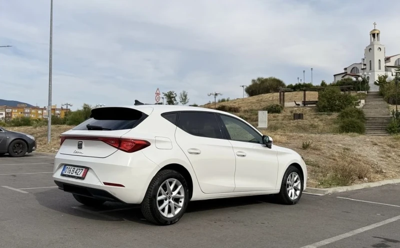 Seat Leon FR 2.0 TDI ЛИЗИНГ 100% Одобрение, снимка 4 - Автомобили и джипове - 50993209