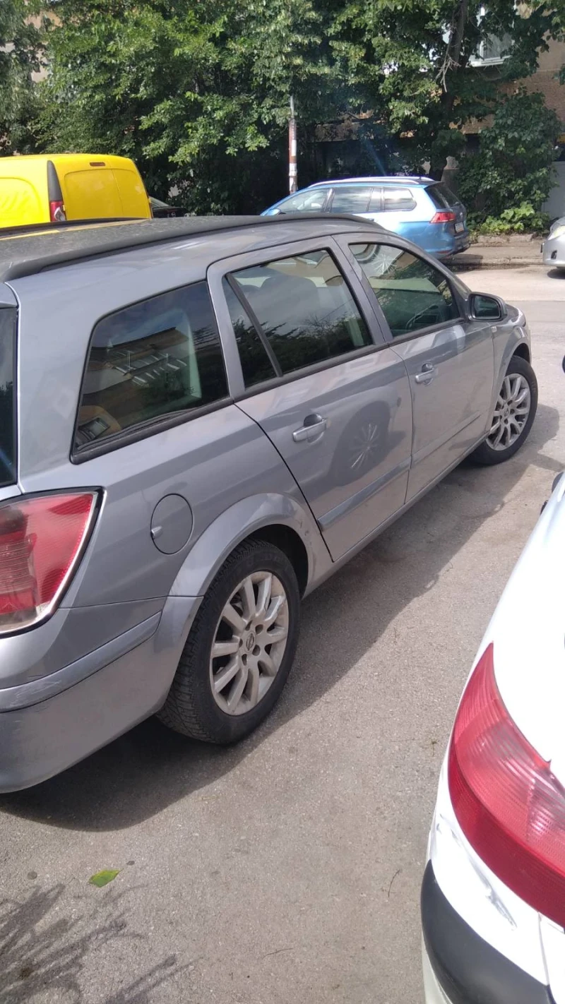 Opel Astra, снимка 4 - Автомобили и джипове - 52443363