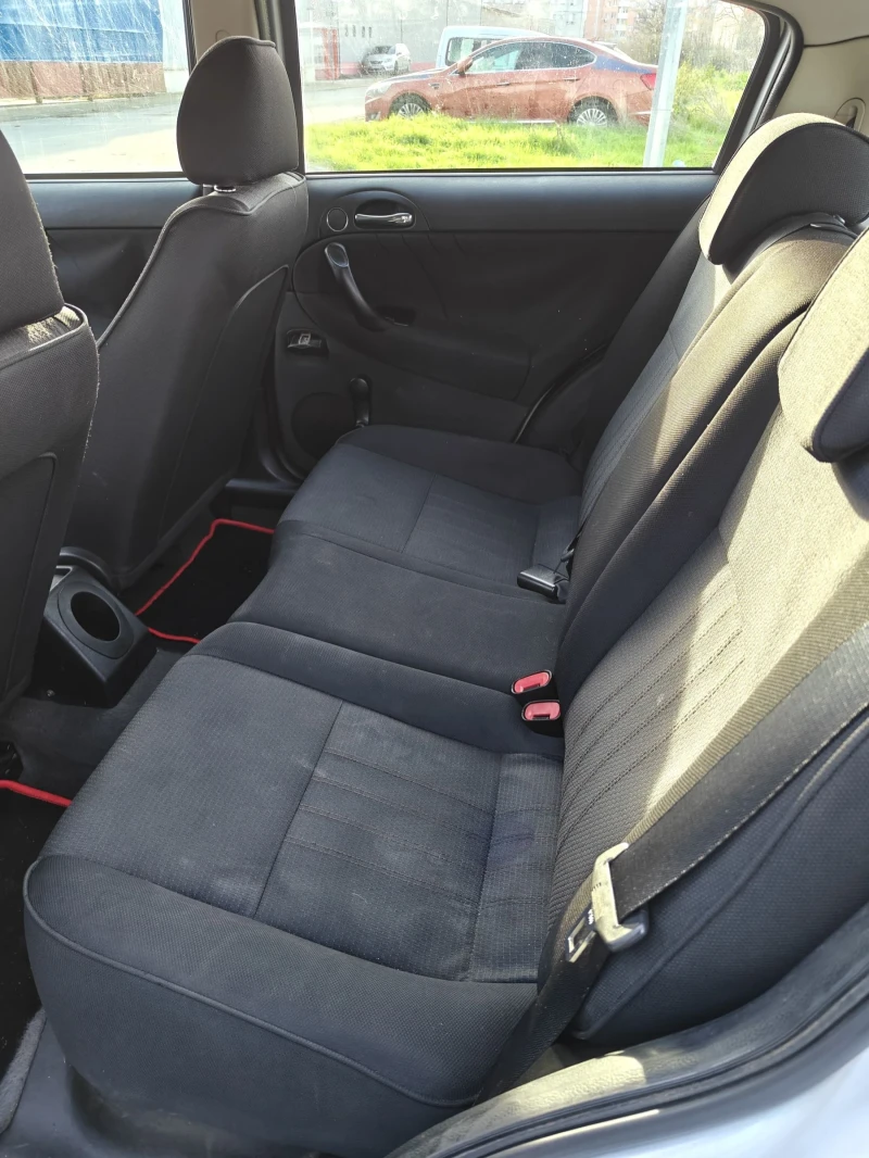 Alfa Romeo 147 1.9 jtd, снимка 8 - Автомобили и джипове - 52628335