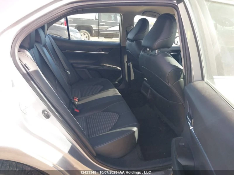 Toyota Camry * ТОП ОФЕРТА* ГРАДУШКА, снимка 15 - Автомобили и джипове - 52688141