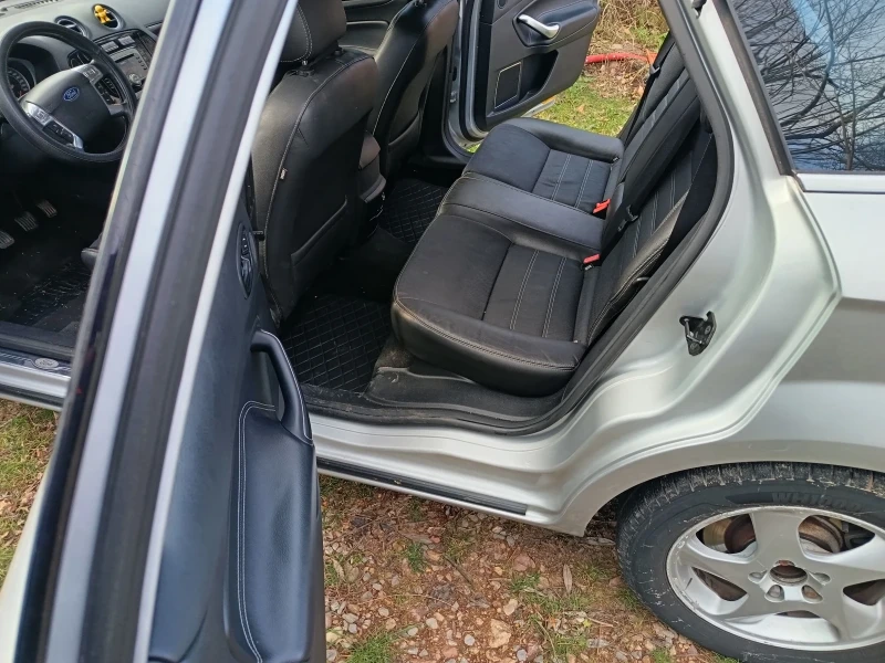 Ford Mondeo Комби, снимка 8 - Автомобили и джипове - 53208861