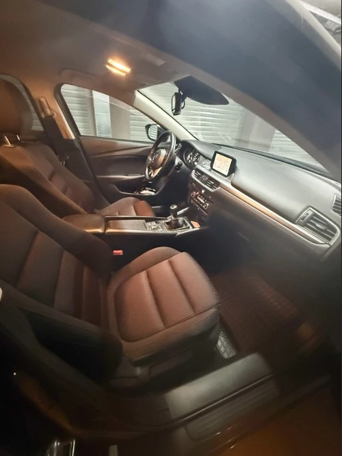 Mazda 6 2.2, снимка 7 - Автомобили и джипове - 54683265