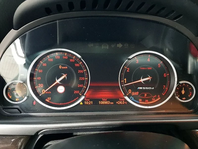 BMW 528 i, снимка 16 - Автомобили и джипове - 55146033