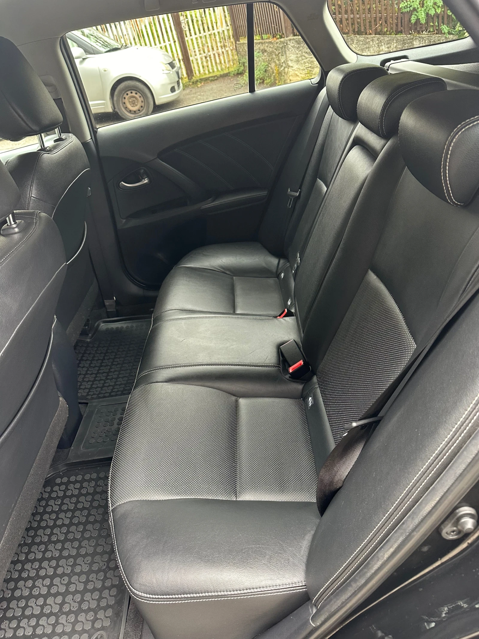 Toyota Avensis 1, 8Automatic Edition S+  | Mobile.bg   12