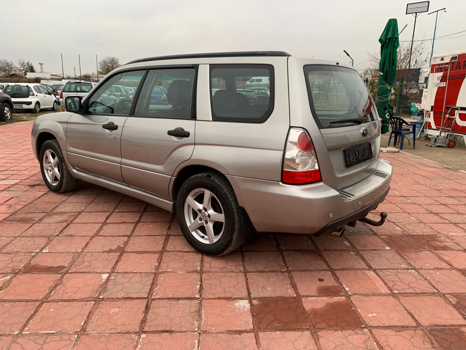 Subaru Forester 2.0R-158-ГАЗ-УНИКАЛНО-ЗАПАЗЕН-Без-Ръжди! - изображение 2