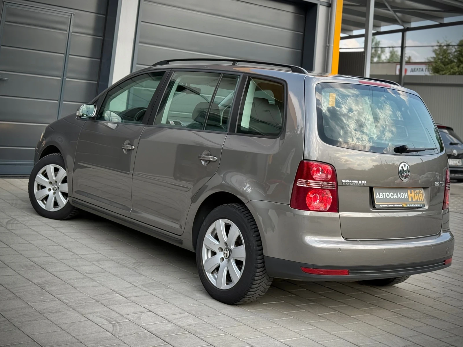 VW Touran 2.0TDI * BMM* Xenon* Подгрев*  - изображение 5