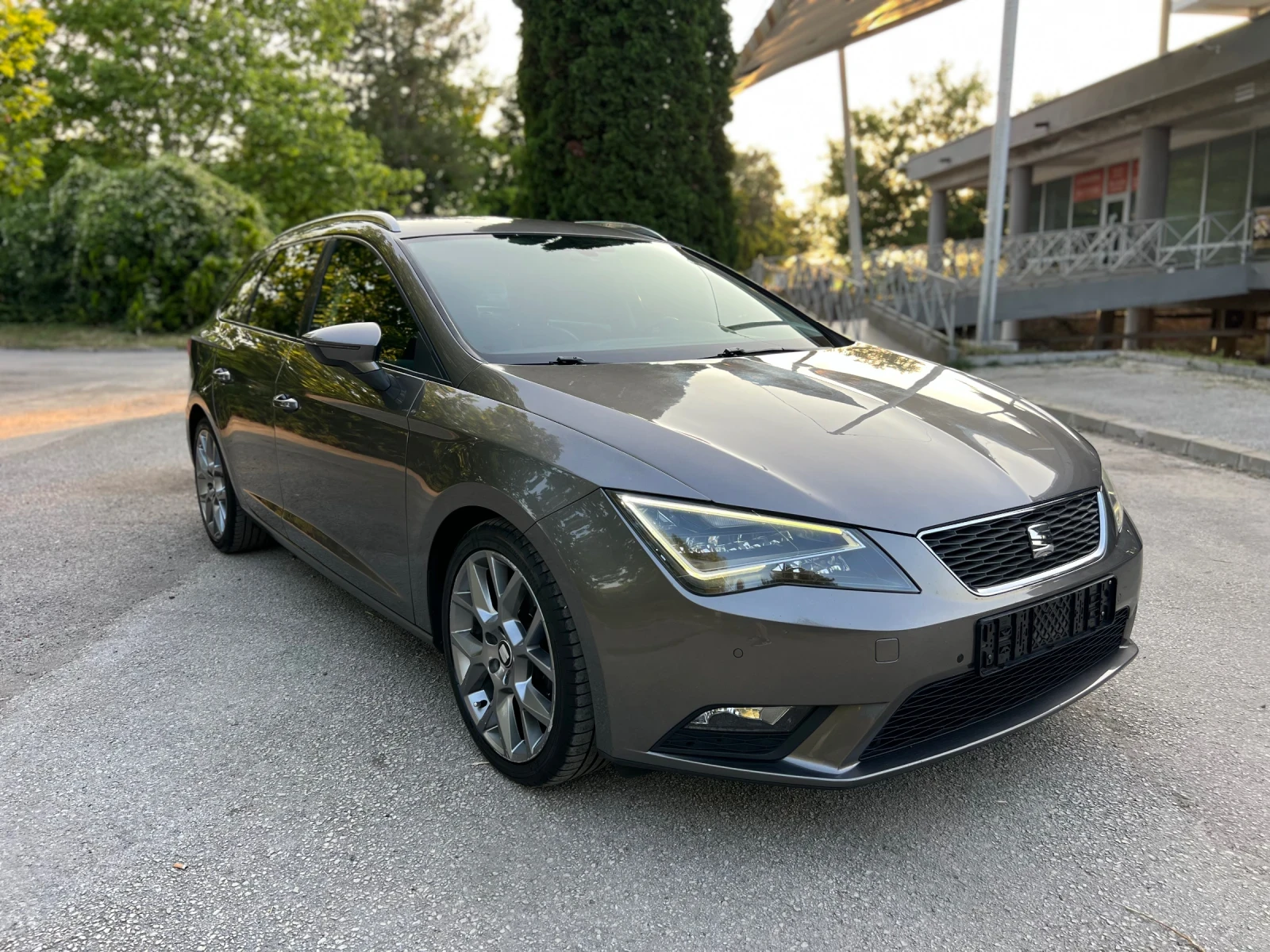 Seat Leon 1.6TDI  FR FULL LED  - изображение 6