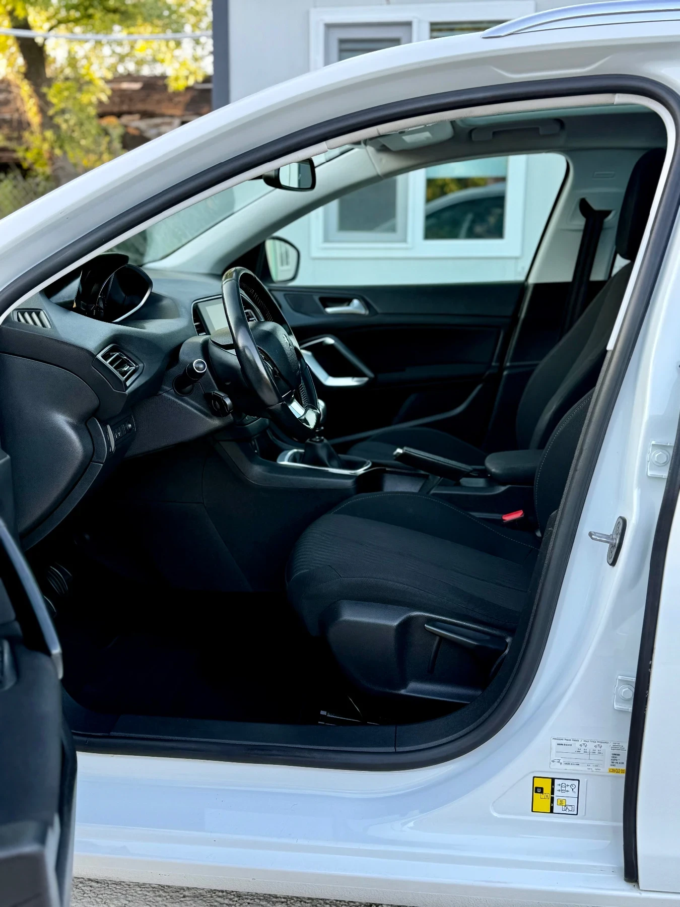 Peugeot 308 1.6HDI - изображение 7