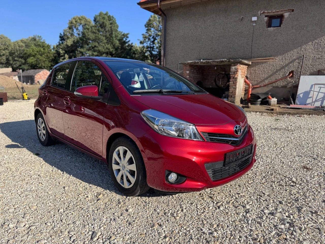 Toyota Yaris 1.33i Панорама/Камера - изображение 6