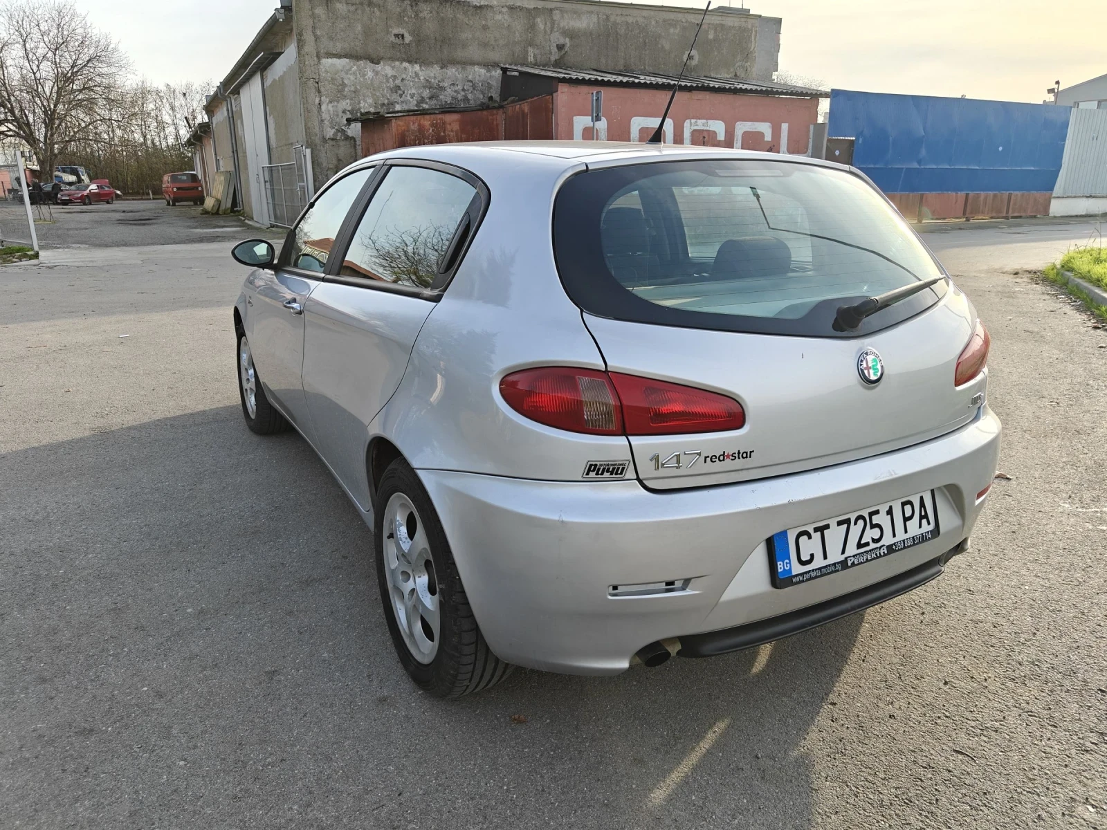 Alfa Romeo 147 1.9 jtd - изображение 4