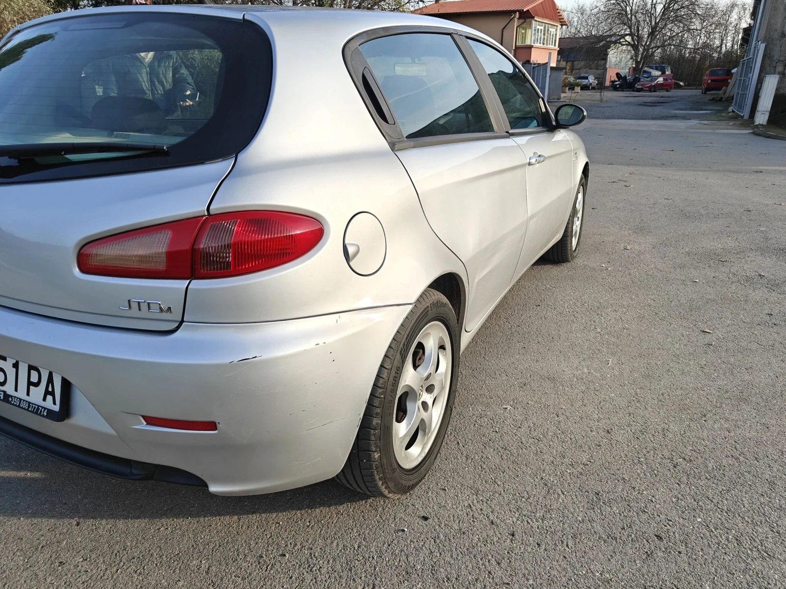 Alfa Romeo 147 1.9 jtd - изображение 6
