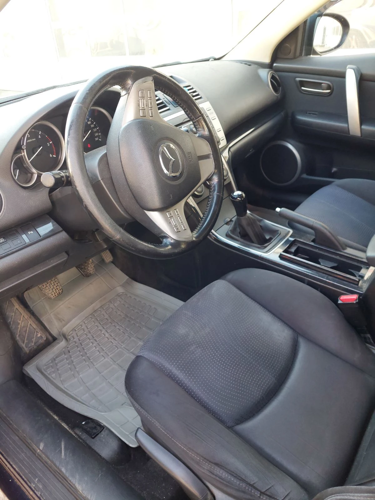 Mazda 6 2.0D - изображение 9