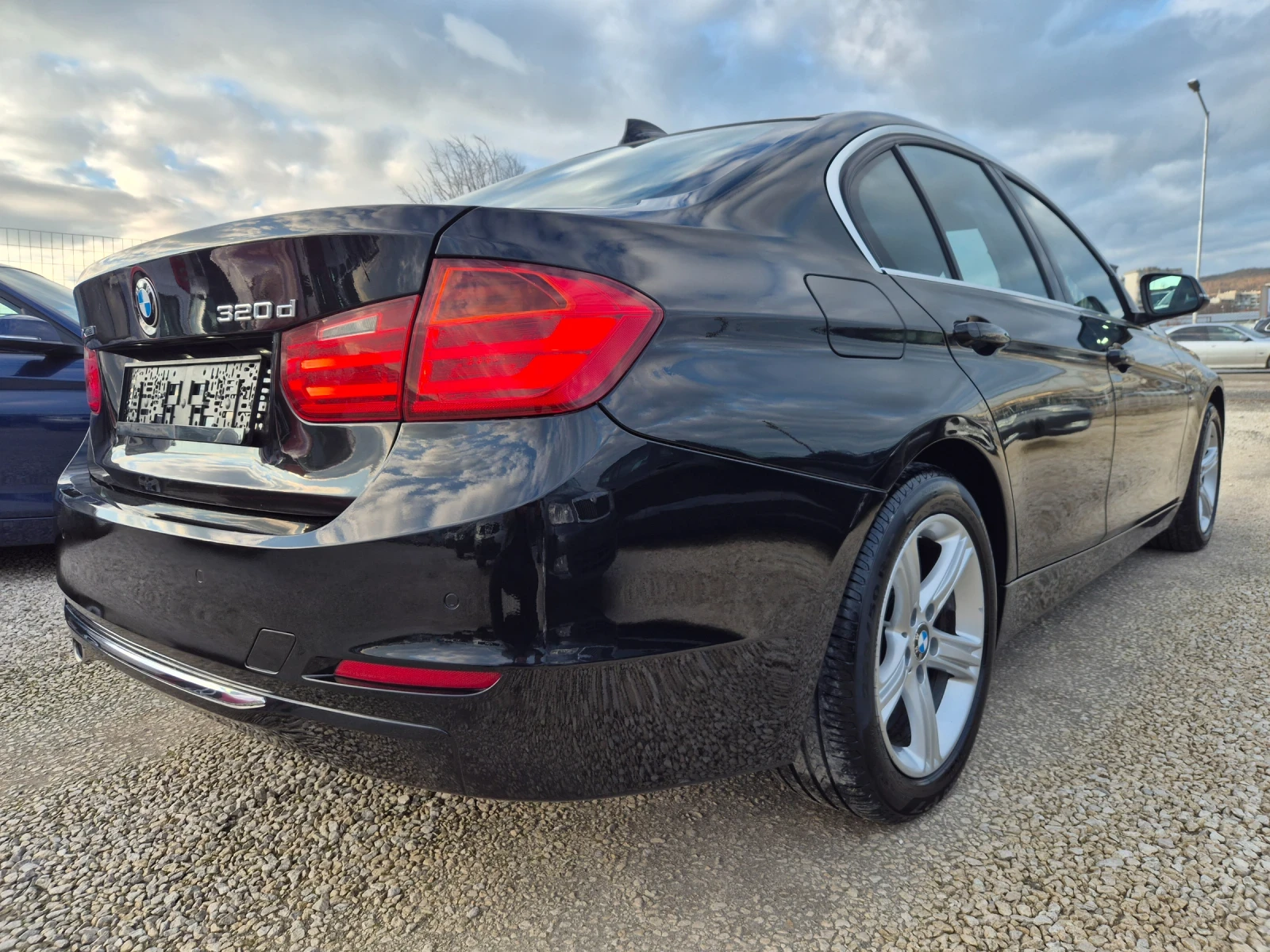 BMW 320 2.0 Luxury 4x4 - изображение 4