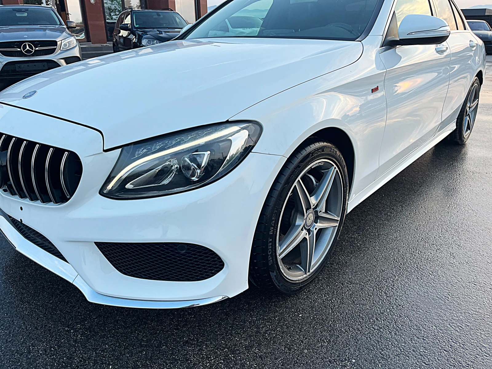 Mercedes-Benz C 220 BRABUS OPTIK-PANORAMA-LED-SPORT-BIXENON-KARBON !!!, снимка 4 - Автомобили и джипове - 53980732