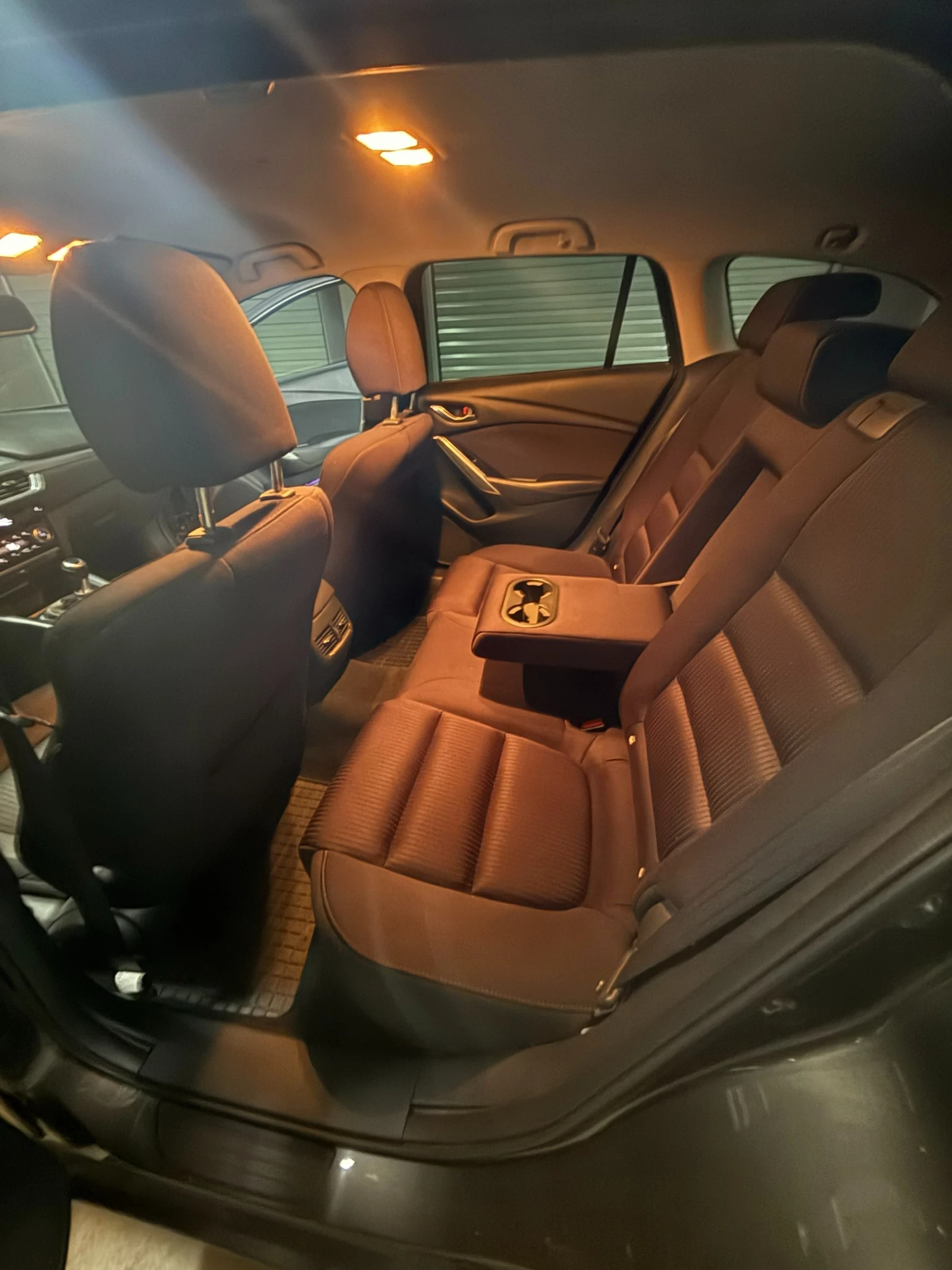 Mazda 6 2.2, снимка 11 - Автомобили и джипове - 54683265