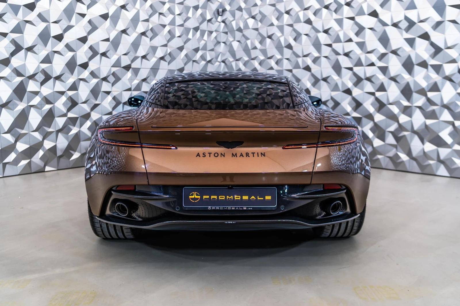 Aston Martin DB12 | Mobile.bg � ����������� 4