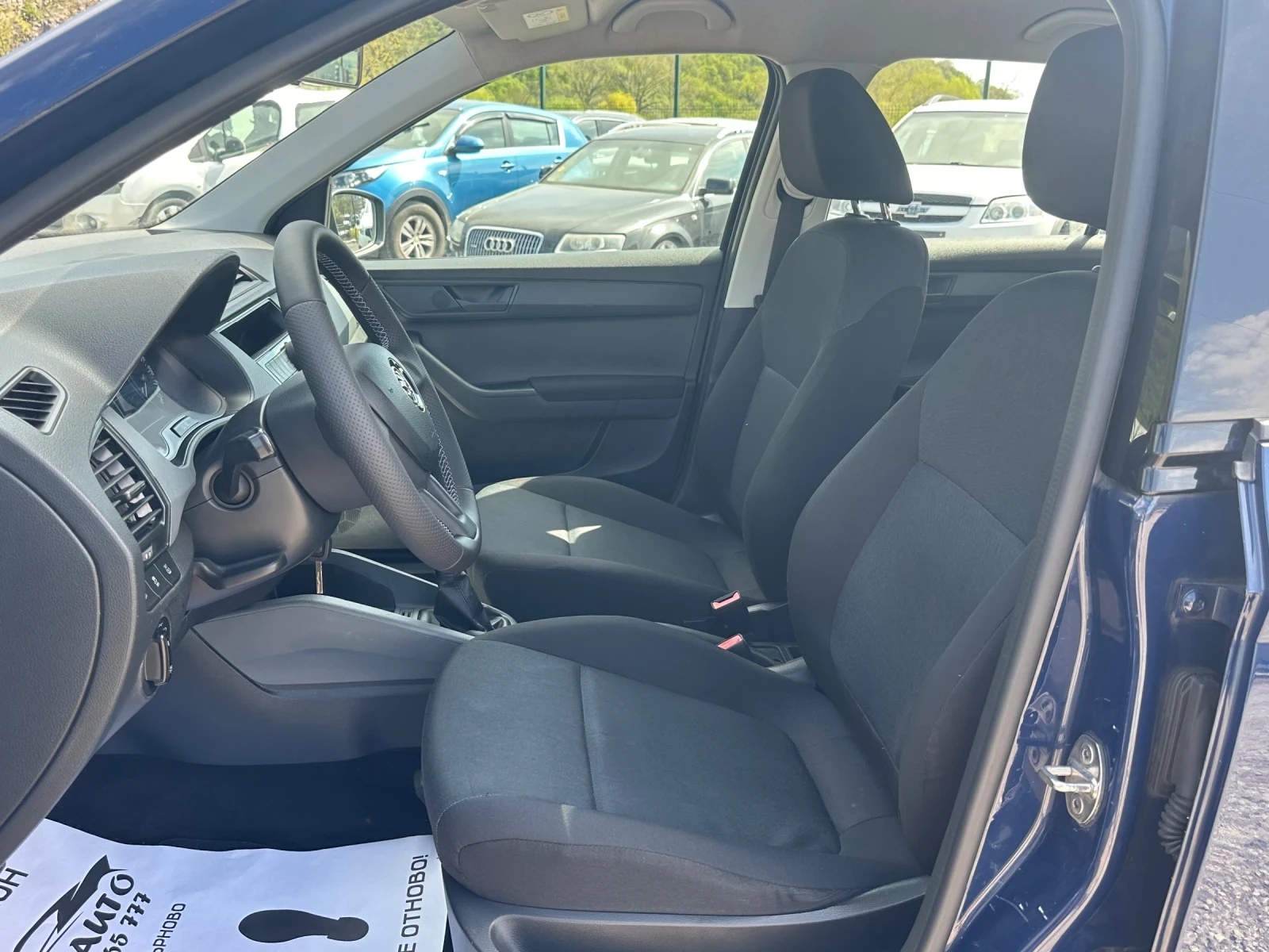 Skoda Fabia 1.0i-60к.с-AUTO START STOP, снимка 10 - Автомобили и джипове - 54298822