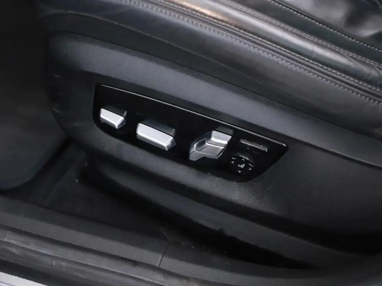 BMW 6 GT, снимка 13 - Автомобили и джипове - 54505662