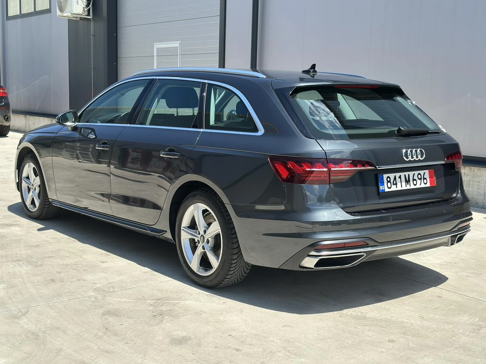 Audi A4  2.0 TDI 45 000КМ, снимка 6 - Автомобили и джипове - 54625435