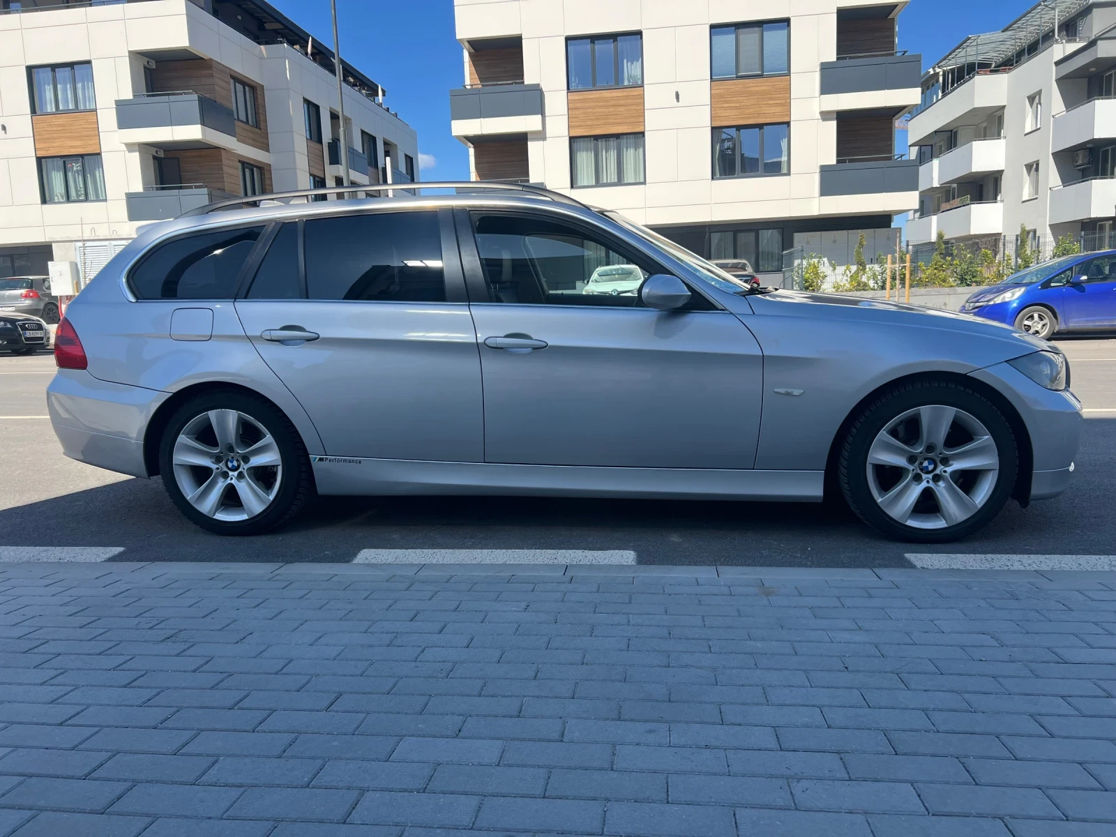 BMW 325 Xdrive , снимка 2 - Автомобили и джипове - 55130465