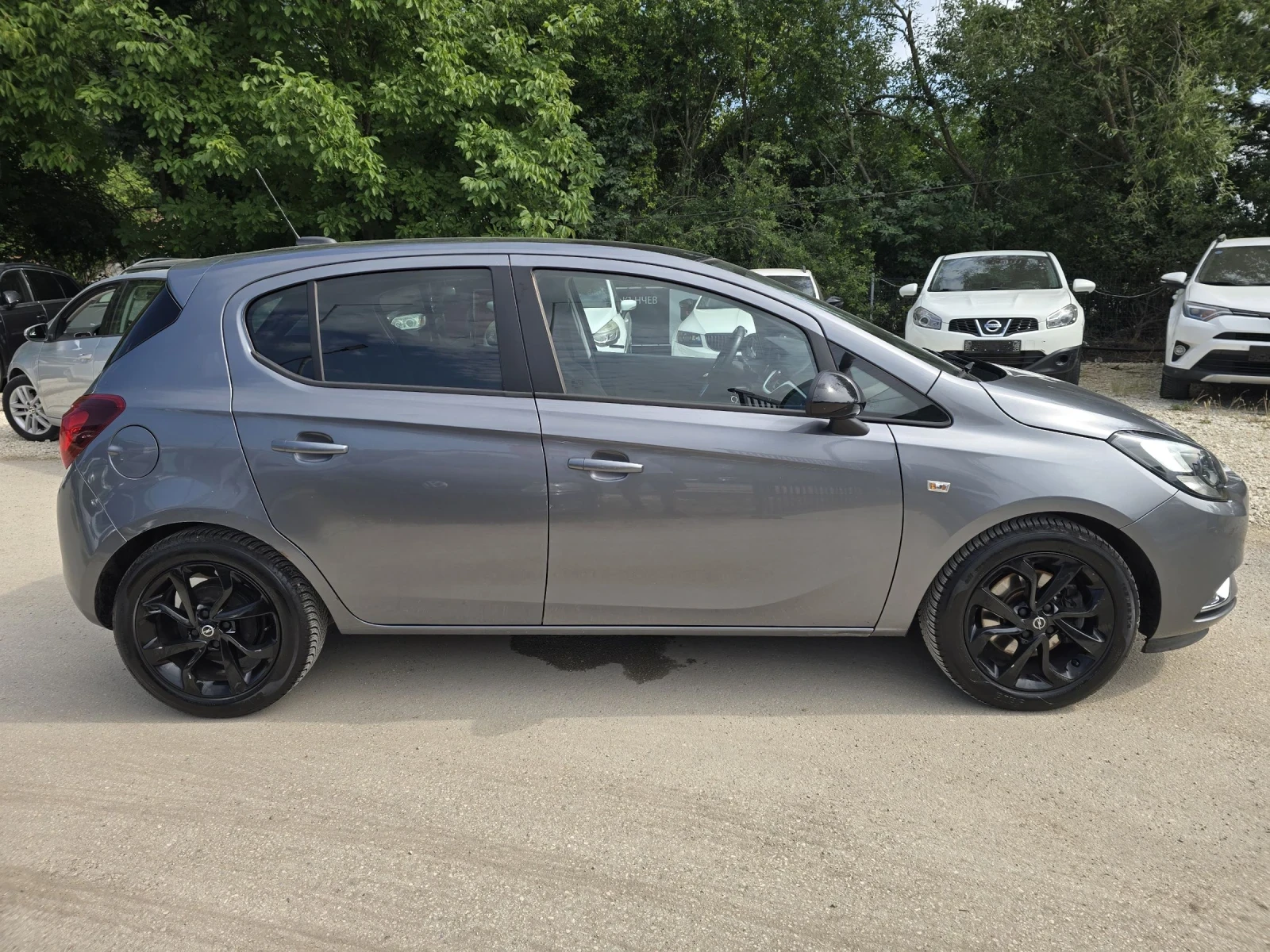 Opel Corsa 1.3D 75к.с Топ състояние , снимка 8 - Автомобили и джипове - 55134999