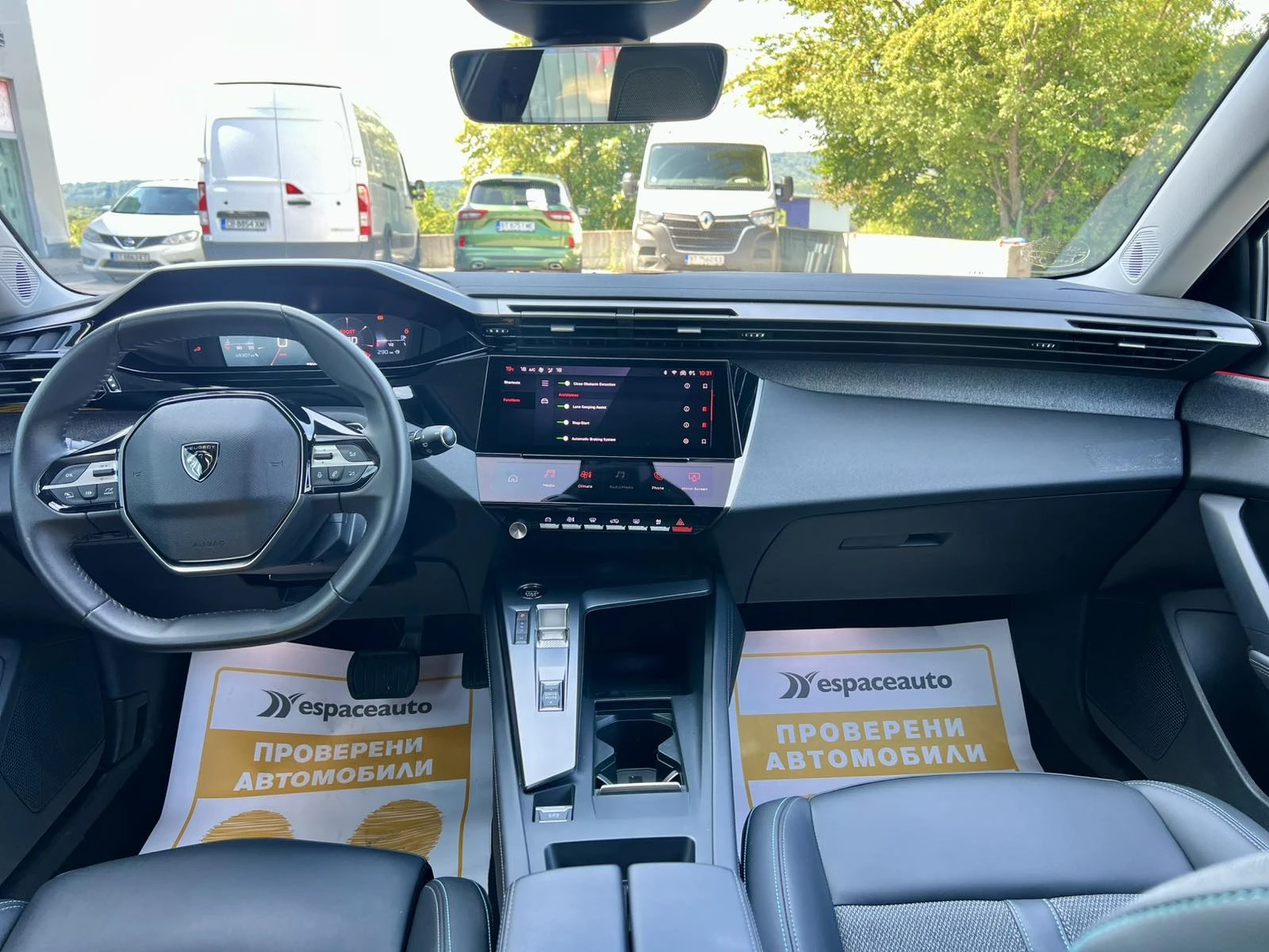 Peugeot 308 SW ALLURE / 1.5 BlueHDi / 130 к.с. / EAT8 / AGR, снимка 11 - Автомобили и джипове - 55412188