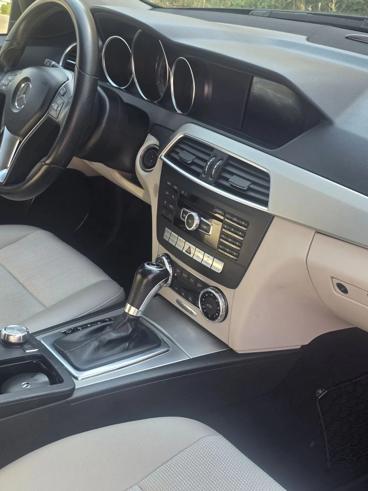 Mercedes-Benz C 200, снимка 7 - Автомобили и джипове - 56041182