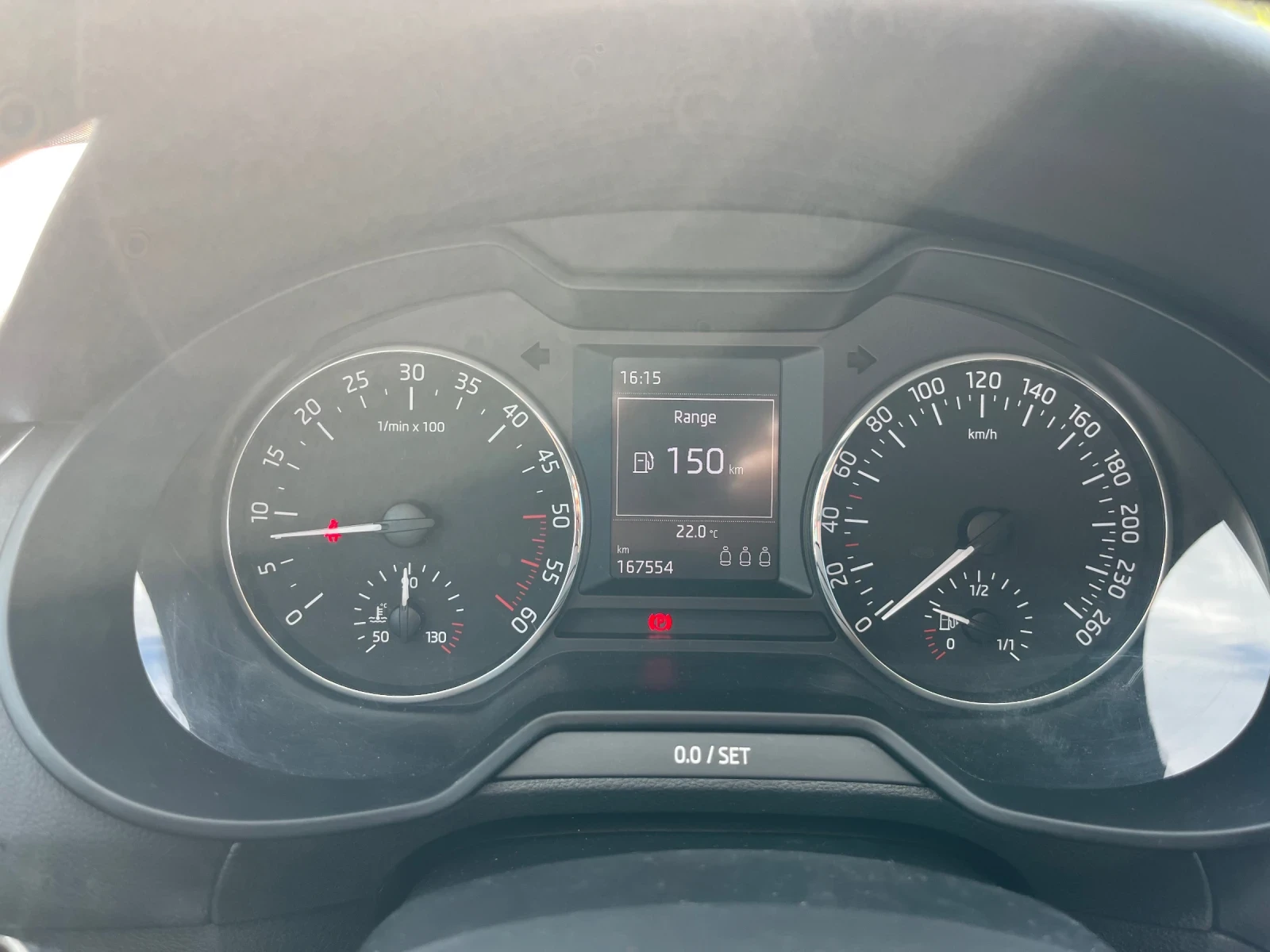 Skoda Octavia 2.0 TDI 150 кс, снимка 12 - Автомобили и джипове - 56073179