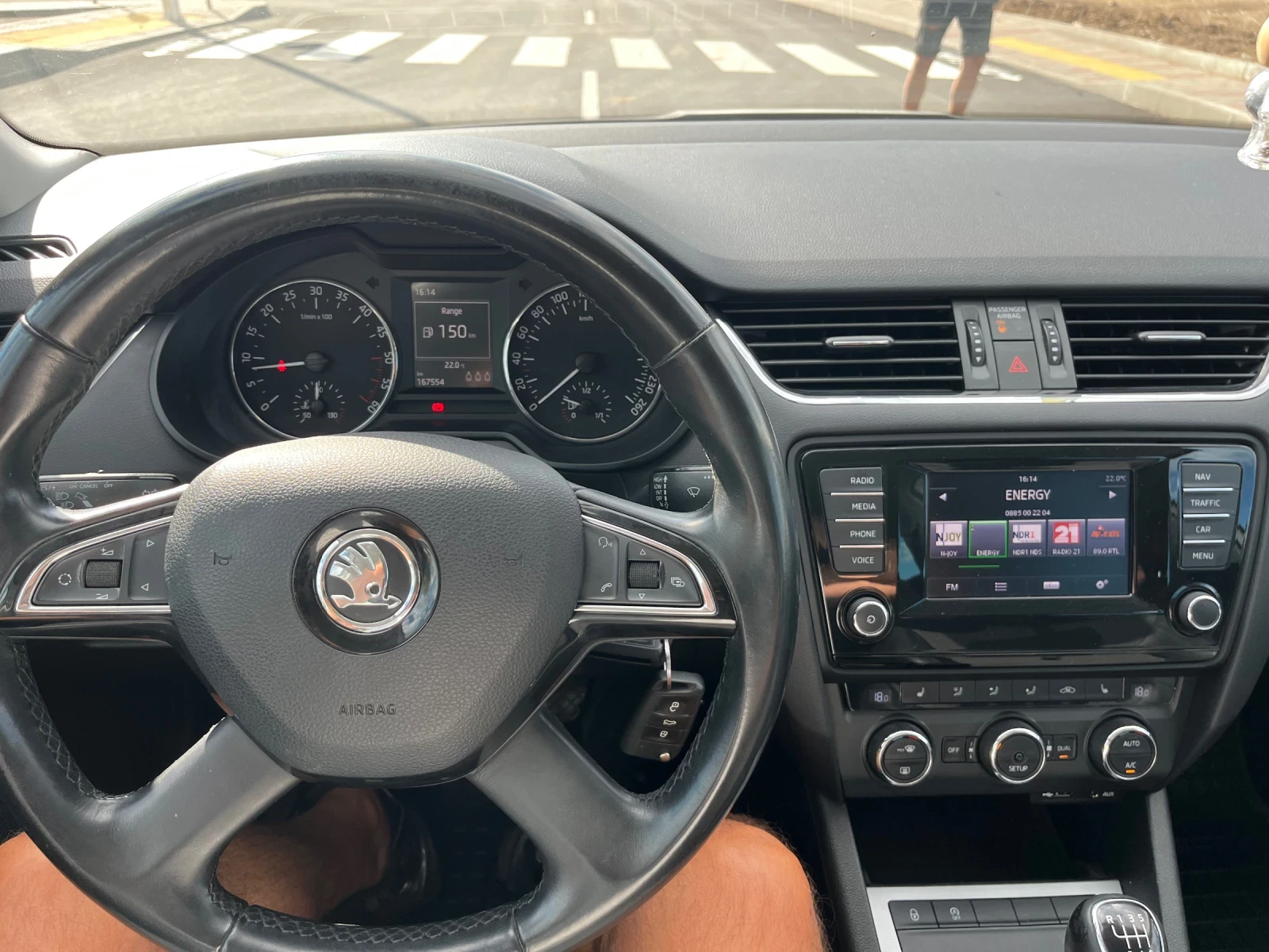Skoda Octavia 2.0 TDI 150 кс, снимка 11 - Автомобили и джипове - 56073179