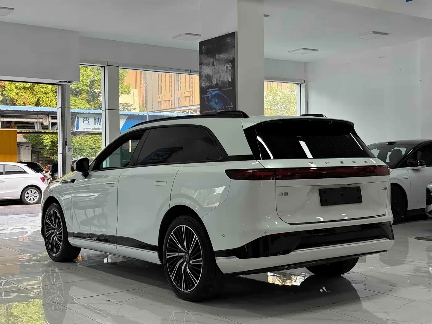 Xpeng G9 PRO | �������� | 360 ������ |  | Mobile.bg � ����������� 12