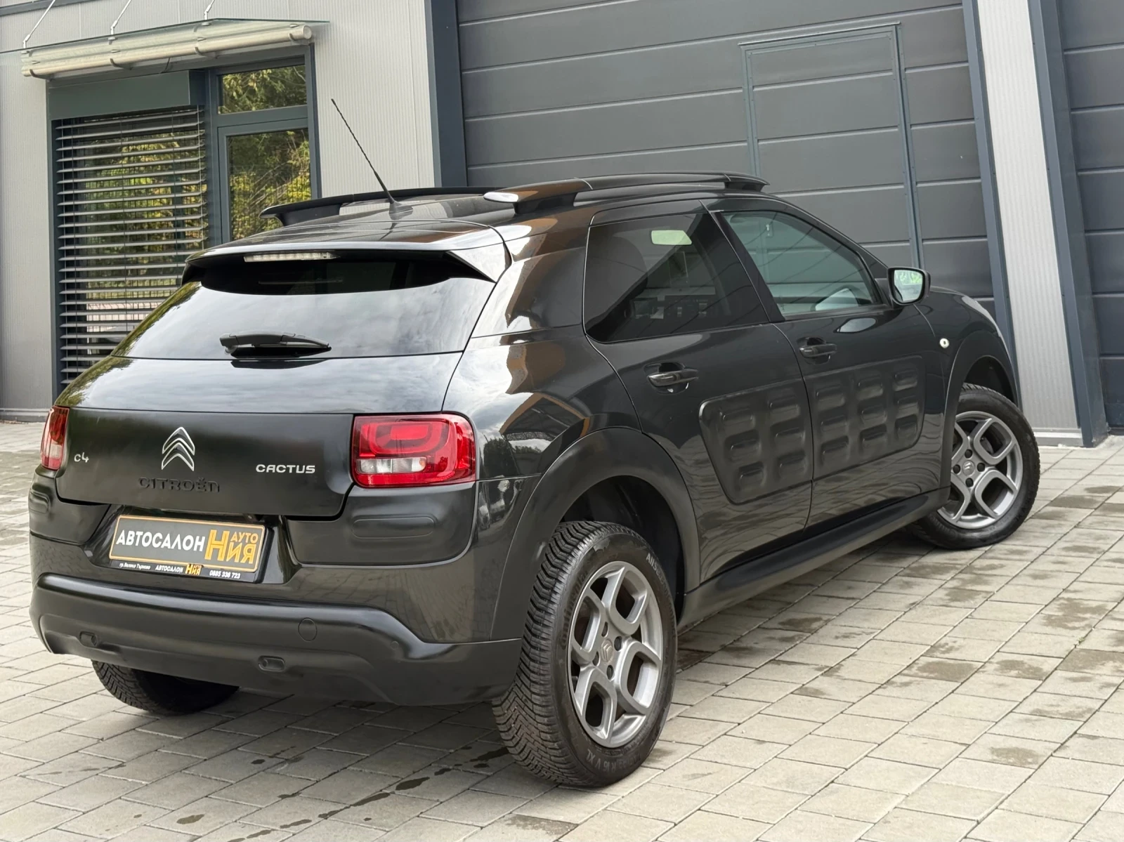 Citroen C4 Cactus 1.2i * LED* Camera* , снимка 6 - Автомобили и джипове - 56267255